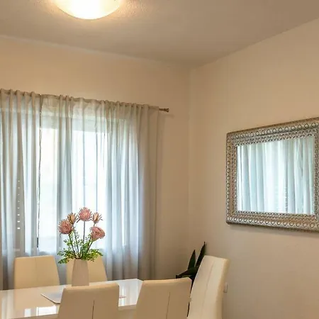 Tatijana Holiday Apartments Makarska Exterior photo