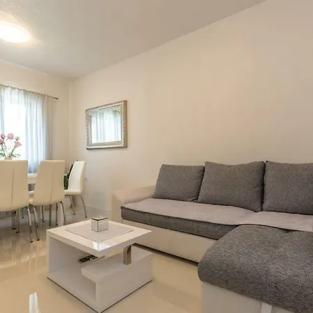 Tatijana Holiday Apartments Makarska Exterior photo